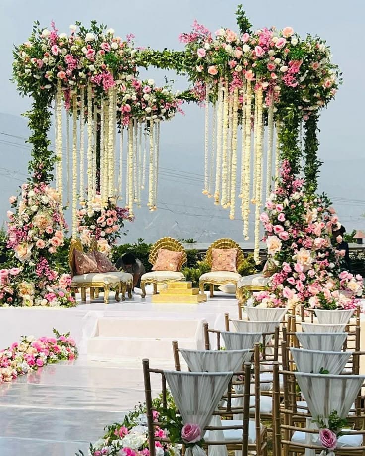 Romantic Mandap Florals